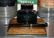 Load image into Gallery viewer, Z-Parker Duofold Junior - Black with Duofold 14ct Gold Nib - (P405)