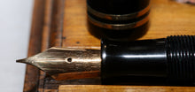 Load image into Gallery viewer, Z-Parker Duofold Junior - Black with Duofold 14ct Gold Nib - (P405)