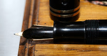 Load image into Gallery viewer, Z-Parker Duofold Junior - Black with Duofold 14ct Gold Nib - (P405)