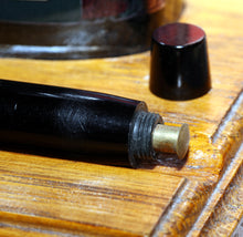 Load image into Gallery viewer, Z-Parker Duofold Junior - Black with Duofold 14ct Gold Nib - (P405)