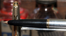 Load image into Gallery viewer, Z-Parker 45 - Flighter GT - Gold-end with Fine Point Gold Nib - (P555d)