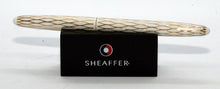 Load image into Gallery viewer, Z-Sheaffer Lady Scripsert - Ivory Tulle with Gold Trim - With Triumph 2 Tone Nib (P1046e)