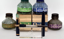 Load image into Gallery viewer, Z-Parker Duofold Maxima - Blue with No. 50 14ct Gold Nib - P0428