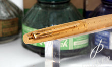 Load image into Gallery viewer, Z-Parker 75 - Gold Perle with 18ct Gold Nib - P1058