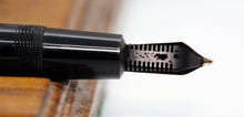 Load image into Gallery viewer, Z-Parker Duofold Senior - Black with No.35 14ct Gold Nib - P1072