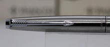 Load image into Gallery viewer, Z-Parker 45 Flighter Black End CT - Flighter with F 14ct Gold Nib - P1081d