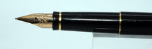 Load image into Gallery viewer, Parker 75 - Black Laque with 14ct Gold Nib - P1057c