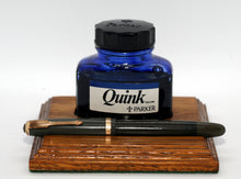 Load image into Gallery viewer, Z-Parker Duofold AF - Olive Green with Duofold "N" 14ct Gold Medium Nib - P0784