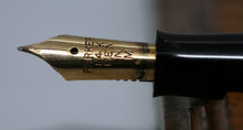 Load image into Gallery viewer, Z-Parker Victory Mk IV - Blue with "N" 14ct Gold Nib - P1043