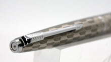Load image into Gallery viewer, Z-Parker 45 - Harlequin Grey Shield with 14ct Gold Nib - P0977