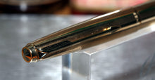 Load image into Gallery viewer, Z-Parker 65 - Gold Imperial Insignia with 14ct Gold Nib - (P150)