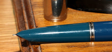 Load image into Gallery viewer, Z-Parker 51 Demi - Teal with 14ct Gold Nib - (P287)