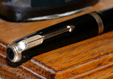 Load image into Gallery viewer, Z-Parker Duofold Demi - Black with Duofold N 14ct Gold Nib - (P328)