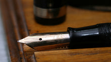 Load image into Gallery viewer, Z-Parker Vacumatic - Golden Brown (Blue Diamond) with 14ct Gold Nib - (P383)