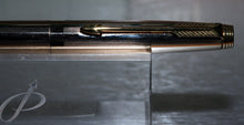 Load image into Gallery viewer, Z-Parker 75 - Imperial Gold with M Medium 14ct Gold Nib - (P593a)