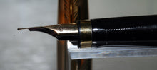 Load image into Gallery viewer, Z-Parker 75 - Imperial Gold with M Medium 14ct Gold Nib - (P593a)
