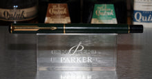 Load image into Gallery viewer, Z-Parker Rialto - Dark Green with Fine Point Gold Plated Nib - (P688c)
