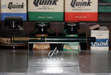 Load image into Gallery viewer, Z-Parker Rialto - Dark Green with Fine Point Gold Plated Nib - (P688c)