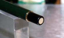 Load image into Gallery viewer, Z-Parker Rialto - Dark Green with Fine Point Gold Plated Nib - (P688c)