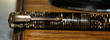 Load image into Gallery viewer, Z-Parker Vacumatic - Golden Pearl (Lock Down) with No.35 14ct Gold Nib - (P753)