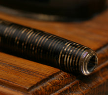 Load image into Gallery viewer, Z-Parker Vacumatic - Golden Pearl (Lock Down) with No.35 14ct Gold Nib - (P753)