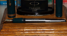Load image into Gallery viewer, Z-Parker Duofold Demi - Green with No.25 14ct Gold Nib - (P812)
