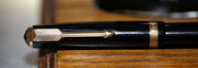 Load image into Gallery viewer, Z-Parker Duofold AF - Black with "N" 14ct Gold Nib - (P813)