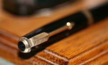 Load image into Gallery viewer, Z-Parker Duofold AF - Black with "N" 14ct Gold Nib - (P813)