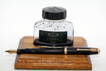 Load image into Gallery viewer, Z-Parker Duofold AF - Black with Duofold "N" 14ct Gold BROAD Nib (P825)