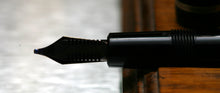 Load image into Gallery viewer, Z-Parker Duofold Junior - Black with Broad No.10 14ct Gold Nib - (P854)