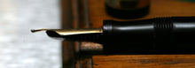 Load image into Gallery viewer, Z-Parker Duofold NS - Black with Duofold "N" 14ct Gold Nib - (P855)