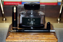 Load image into Gallery viewer, Z-Parker Duofold AF - Black with Duofold "N" Oblique 14ct Gold Nib - (P857)