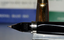 Load image into Gallery viewer, Z-Parker 75 - Cisele with Mk I Section with No.66 14ct Gold Nib - (P866)
