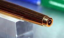 Load image into Gallery viewer, Z-Parker 75 - Godron Gold & "B" 14ct Gold Nib with Ball Point - (P869a)