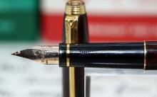 Load image into Gallery viewer, Z-Parker 75 - Thuya with MK III Section & 14ct Gold Nib (P872)