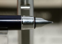 Load image into Gallery viewer, Z-Parker 25 Mk IV - Flighter Blue with Medium Point Steel Nib (P874)