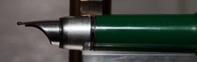 Load image into Gallery viewer, Z-Parker 25 Mk II - Green Trim with Medium Point Nib - (P881)