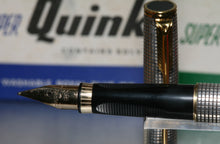 Load image into Gallery viewer, Z-Parker 75 Premier - Cisele Sterling Silver with M Point 18ct Gold Nib - (P883)