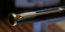 Load image into Gallery viewer, Z-Parker 75 Premier - Chinese Laque with "M" Medium Point 14ct Gold Nib - (P888)