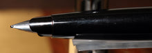 Load image into Gallery viewer, Z-Parker 45 - Harlequin Black Shield with M Point Octanium Nib - (P891)