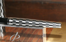 Load image into Gallery viewer, Z-Parker 45 - Harlequin Black Shield with M Point Octanium Nib - (P891)