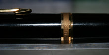 Load image into Gallery viewer, Z-Parker 75 Premier - Black Laque with Medium Point 14ct Gold Nib - (P893a)