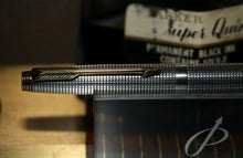 Load image into Gallery viewer, Z-Parker 75 - Cisele Sterling Silver with XF Extra Fine 14ct Gold Nib - (P895)