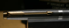 Load image into Gallery viewer, Z-Parker 75 - Cisele Sterling Silver with XF Extra Fine 14ct Gold Nib - (P895)