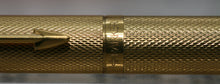 Load image into Gallery viewer, Z-Parker 75 - Gold Grain d'Orge 20u with 14ct Gold "M" Point Nib (P901)