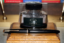 Load image into Gallery viewer, Z-Parker Victory Mk V - Black with No.10 14ct Gold Nib - (P912a)