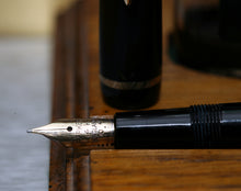 Load image into Gallery viewer, Z-Parker Victory Mk V - Black with No.10 14ct Gold Nib - (P912a)