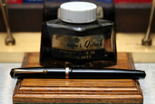 Load image into Gallery viewer, Z-Parker Challenger - Black with Parker Canadian No.2 14ct Gold Nib - (P912c)