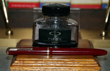 Load image into Gallery viewer, Z-Parker Duofold Senior - Red with No.35 14ct Gold Nib - (P922)