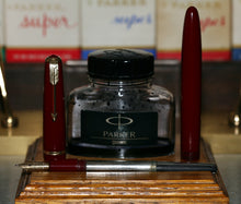 Load image into Gallery viewer, Z-Parker Duofold Senior - Red with No.35 14ct Gold Nib - (P922)